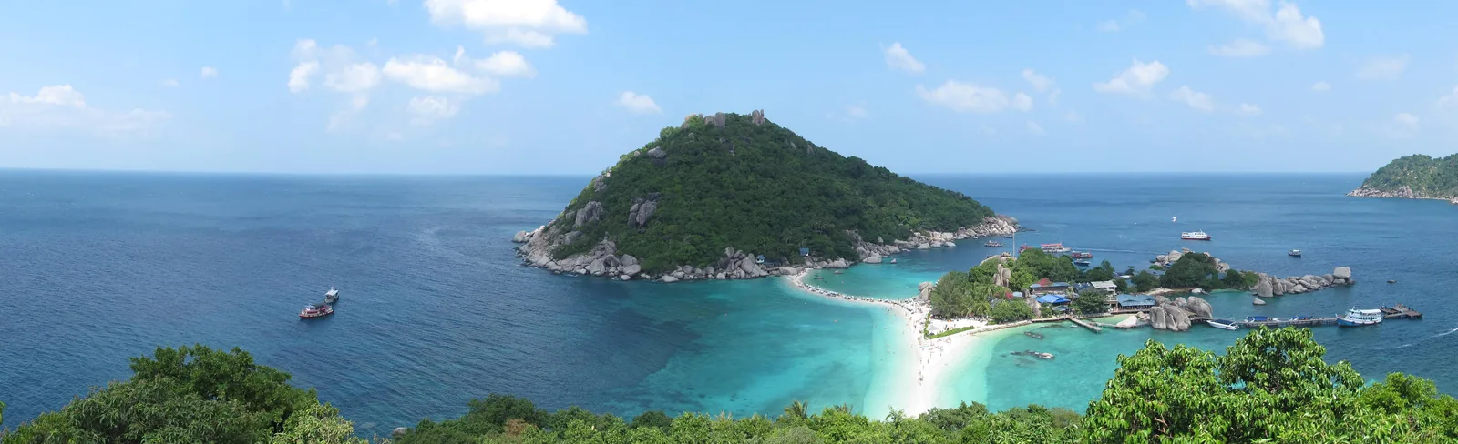 White sandbar linking the three islands of Koh Nang Yuan, with turquoise sea on both sides, near Koh Tao, Thailand